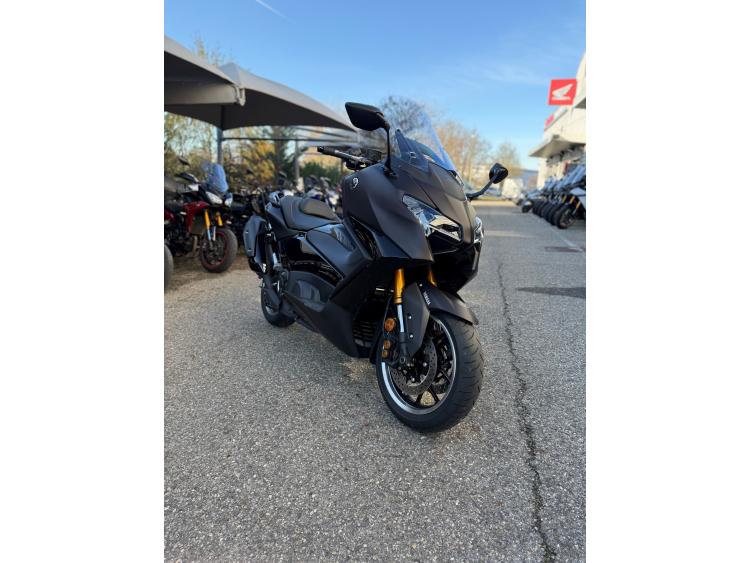 YAMAHA XP T-MAX 560 TECH MAX