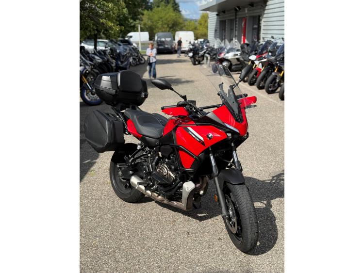 YAMAHA TRACER 7