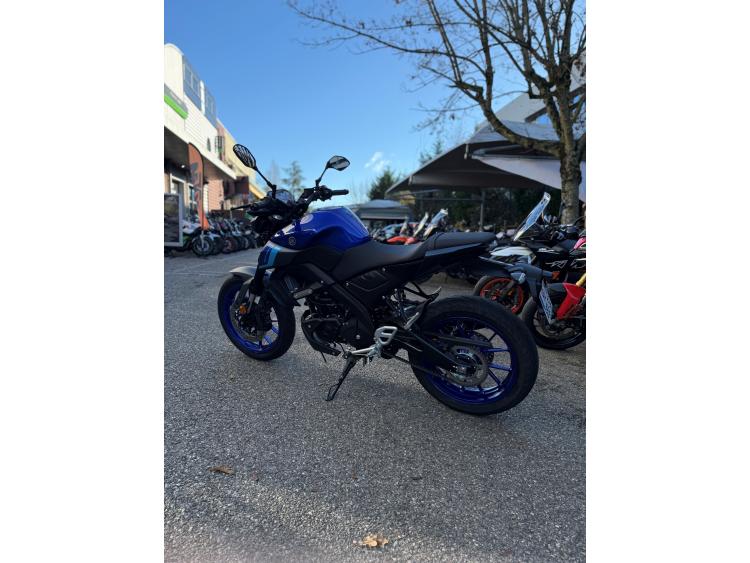 YAMAHA MT-125