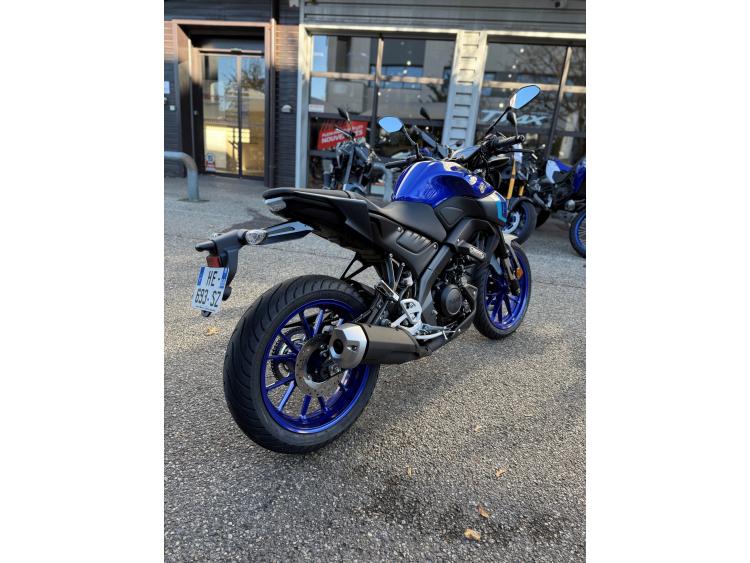 YAMAHA MT-125