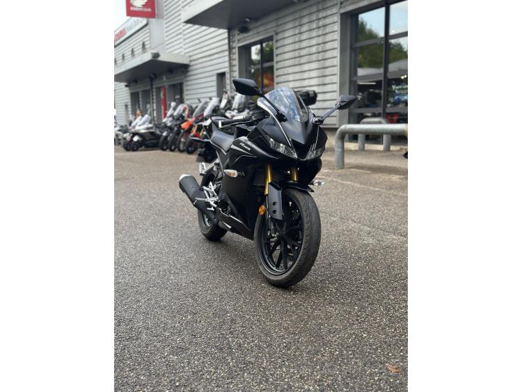 YAMAHA YZF-R125