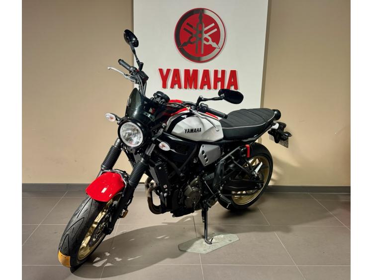 YAMAHA XSR 700 ABS 