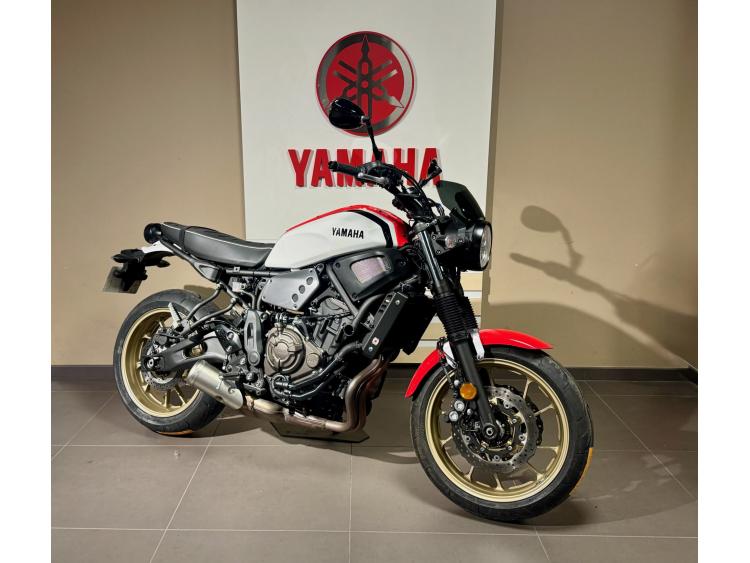YAMAHA XSR 700 ABS 