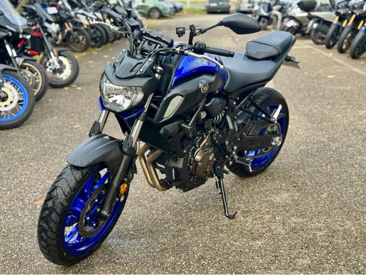 YAMAHA MT-07
