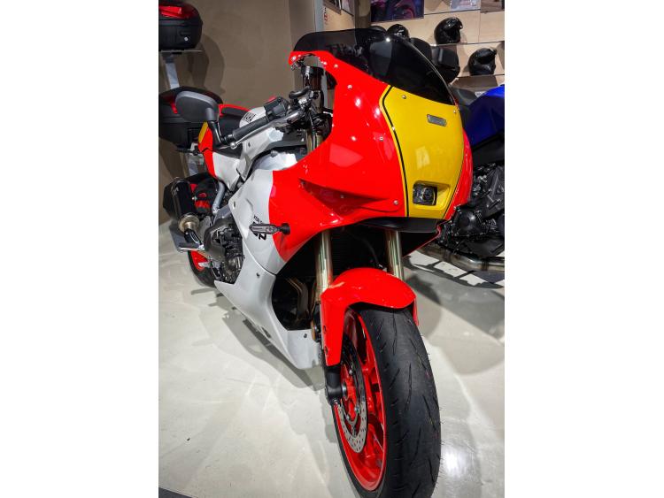 YAMAHA XSR 900 GP