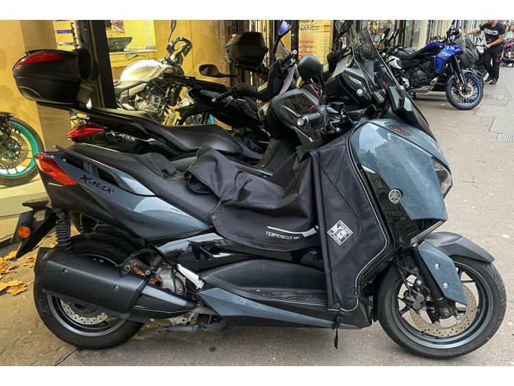 YAMAHA XMAX 300 Tech Max