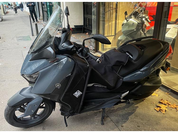 YAMAHA XMAX 300 Tech Max