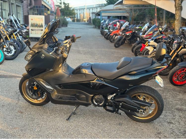 YAMAHA XP T-MAX 560 TECH MAX