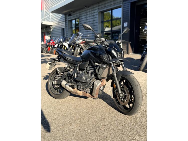 YAMAHA MT-07 (47.5CV) ABS
