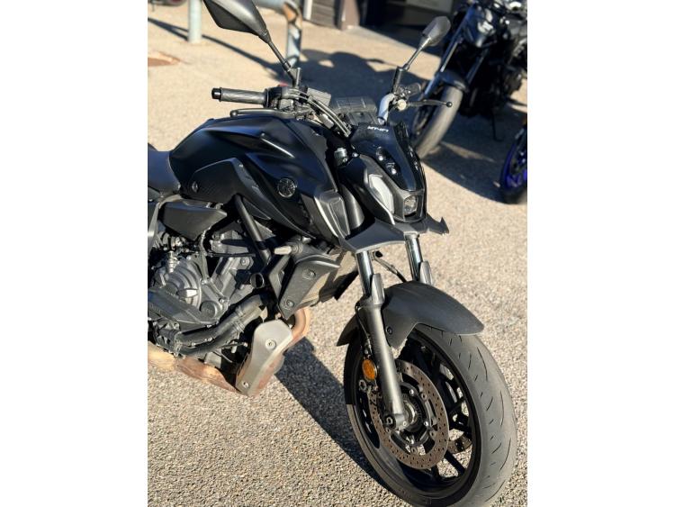 YAMAHA MT-07 (47.5CV) ABS