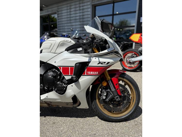 YAMAHA YZF 1000 R1 60TH