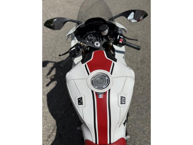 YAMAHA YZF 1000 R1 60TH